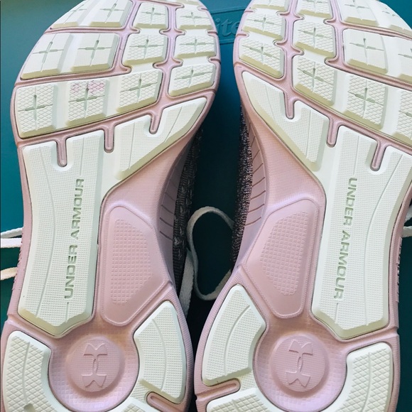 RARE NEW Under Armour Lightning 2 Size 9 - Picture 3 of 6